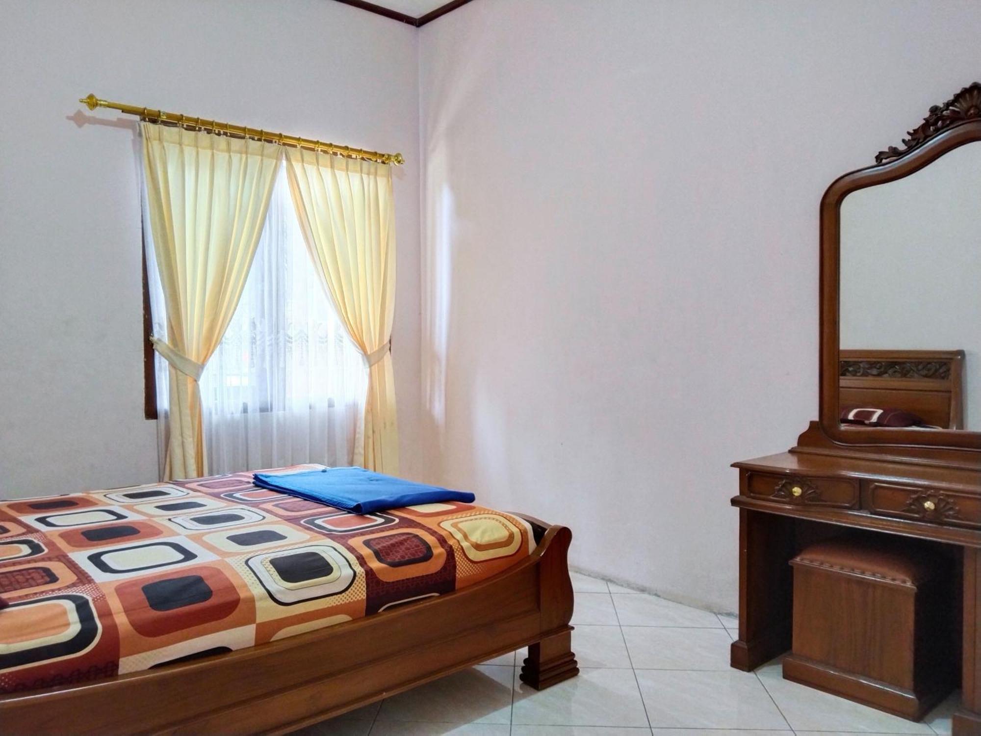 Villa Yustisia Curug 7 Cilember Cisarua Luaran gambar
