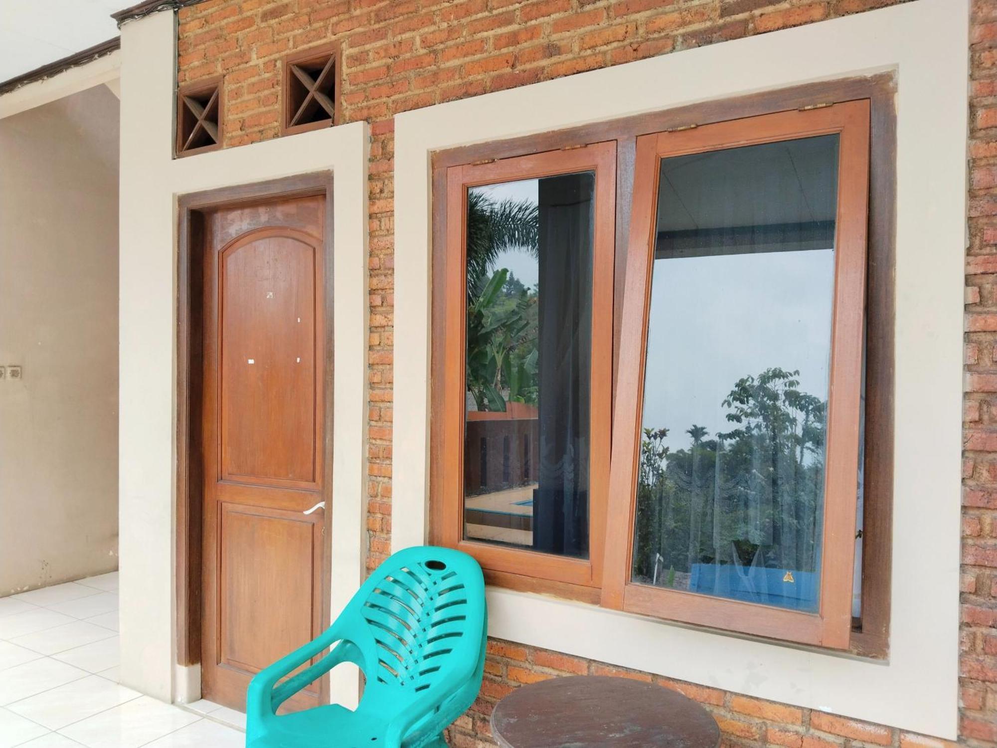 Villa Yustisia Curug 7 Cilember Cisarua Luaran gambar